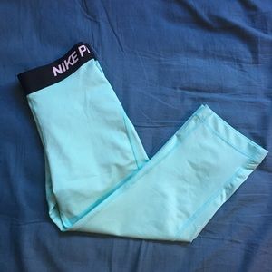 Nike Pro Core Compression Capri Leggings Aqua Blue